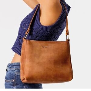 PORTLAND LEATHER Triangle Leather Bag